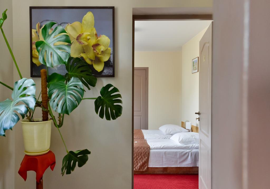 Harmonia Hotel Biala Podlaska Luaran gambar