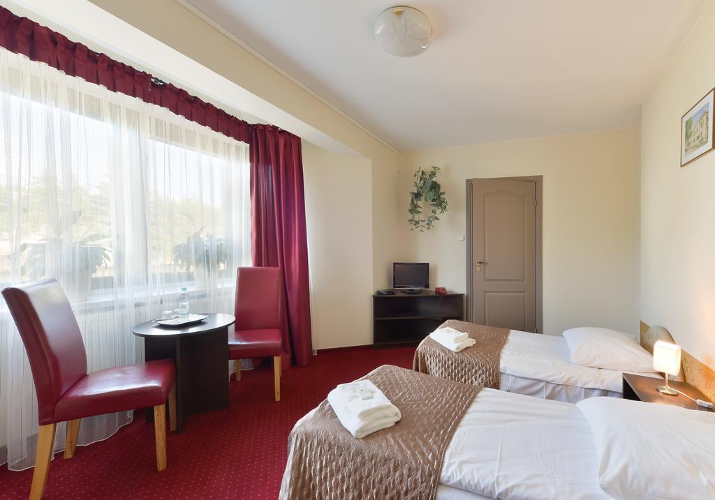 Harmonia Hotel Biala Podlaska Luaran gambar