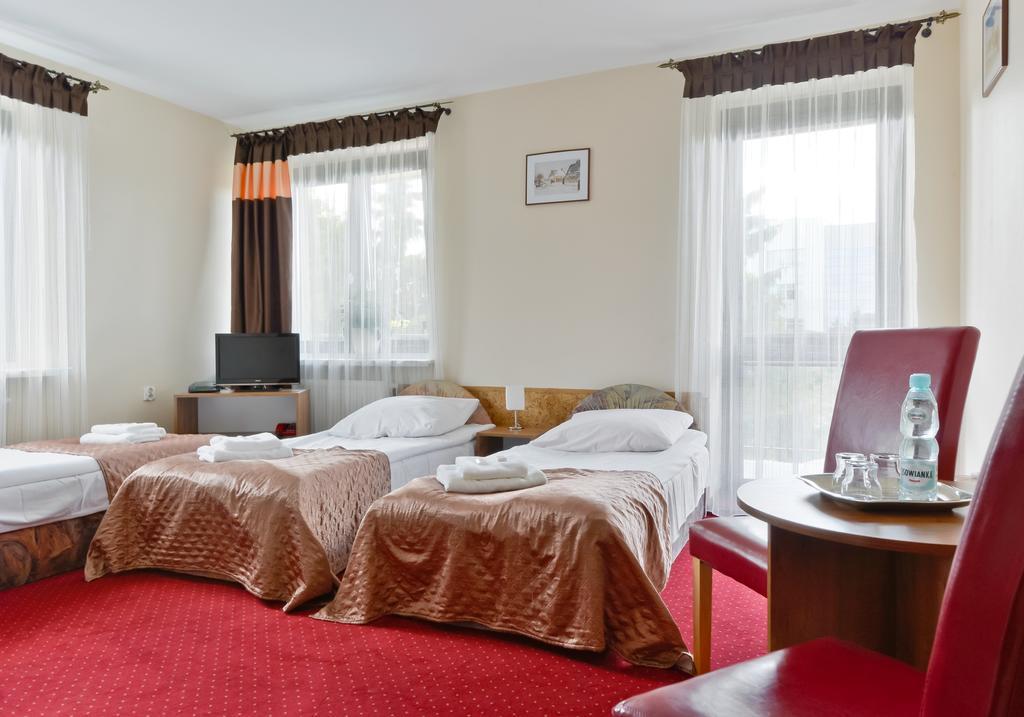 Harmonia Hotel Biala Podlaska Luaran gambar